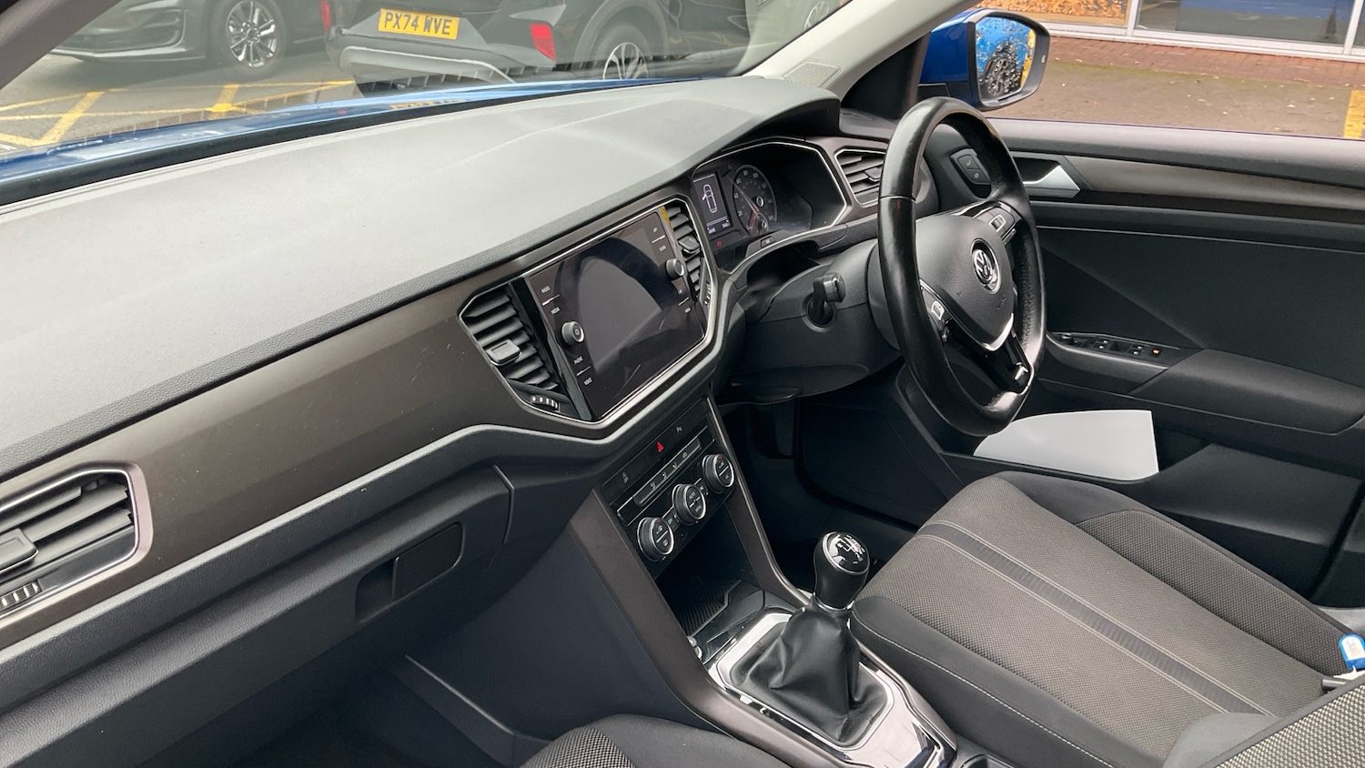 Used Volkswagen T-Roc 2019 for sale - 76725523: Photo 9