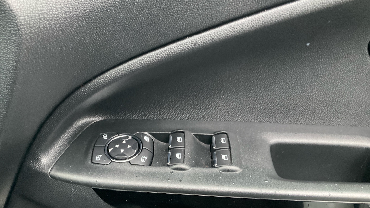 Used Ford Ecosport 2018 for sale - 77000970: Photo 29