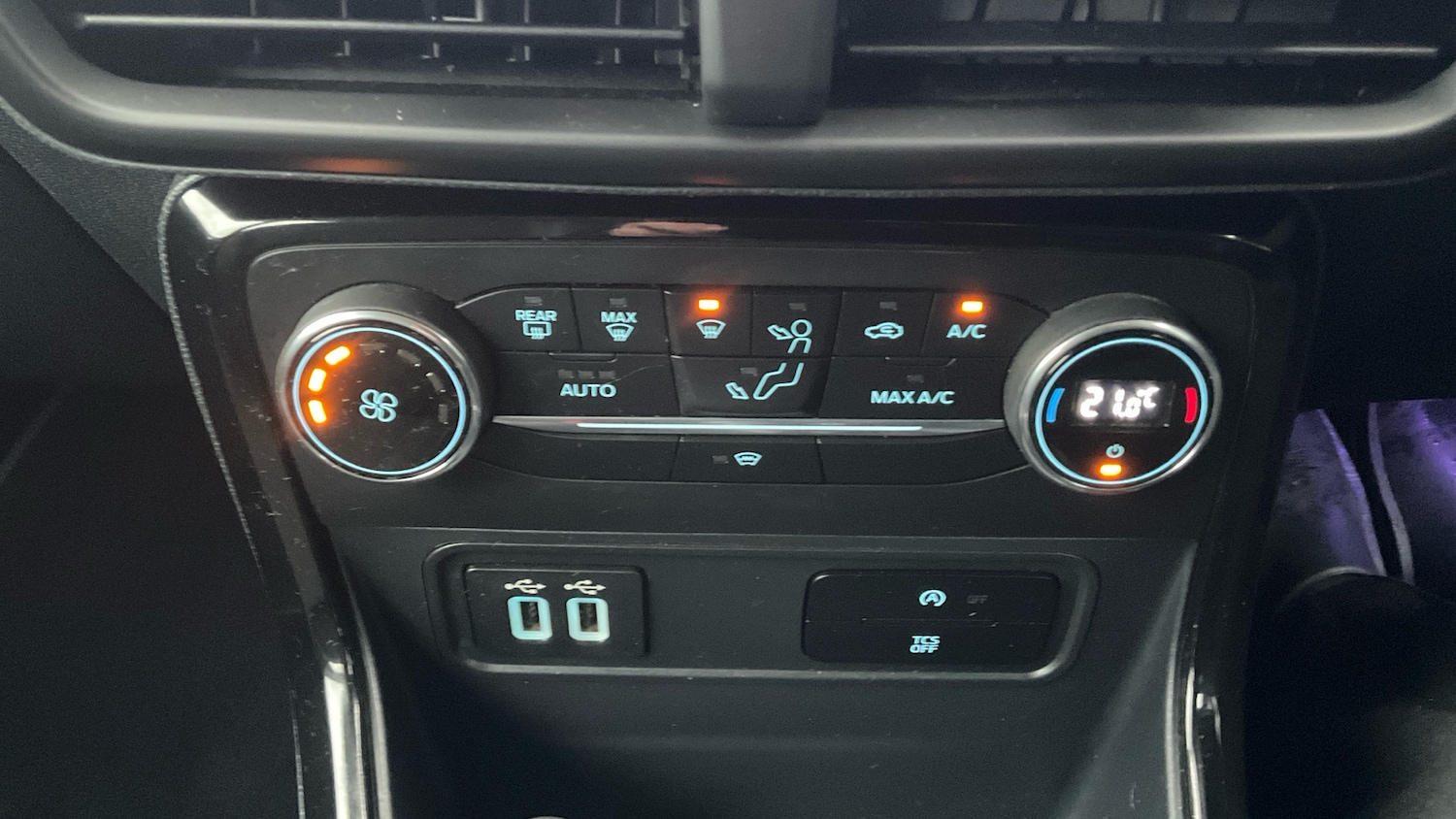 Used Ford Ecosport 2018 for sale - 77000970: Photo 31