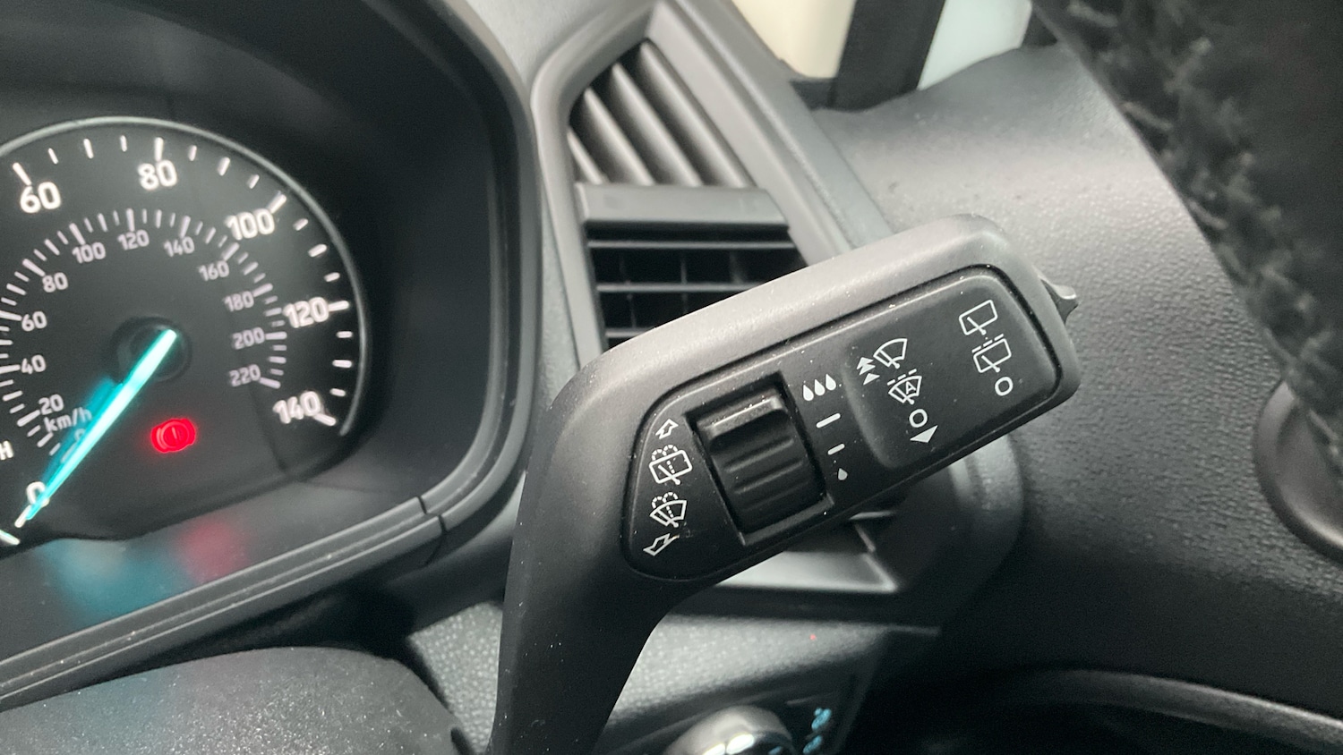 Used Ford Ecosport 2018 for sale - 77000970: Photo 35