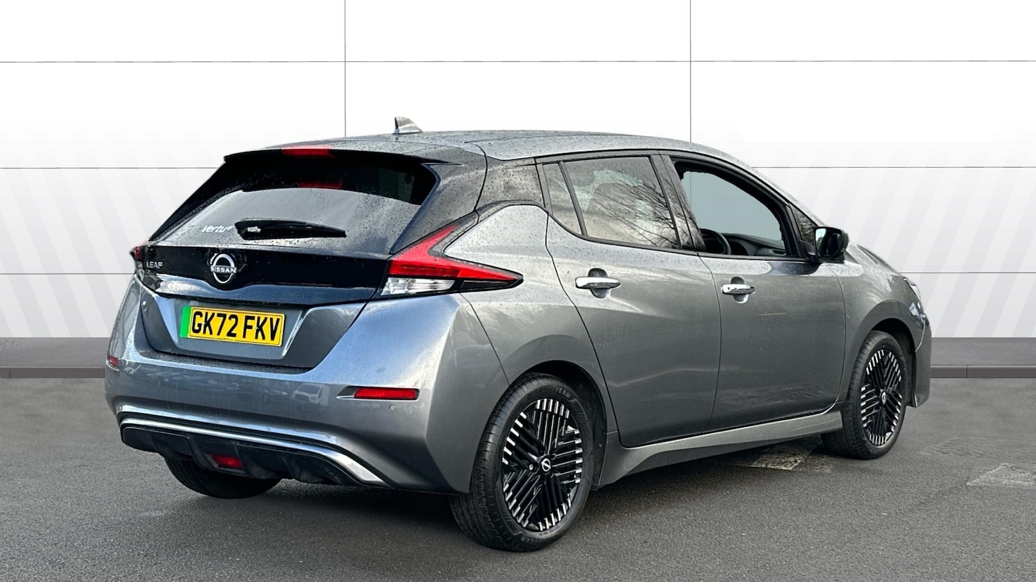 Used Nissan Leaf 2023 for sale - 78218210: Photo 2