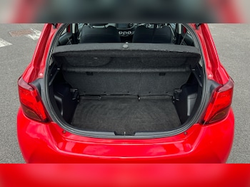 Used Toyota Yaris 2014 for sale - 79098041: Photo