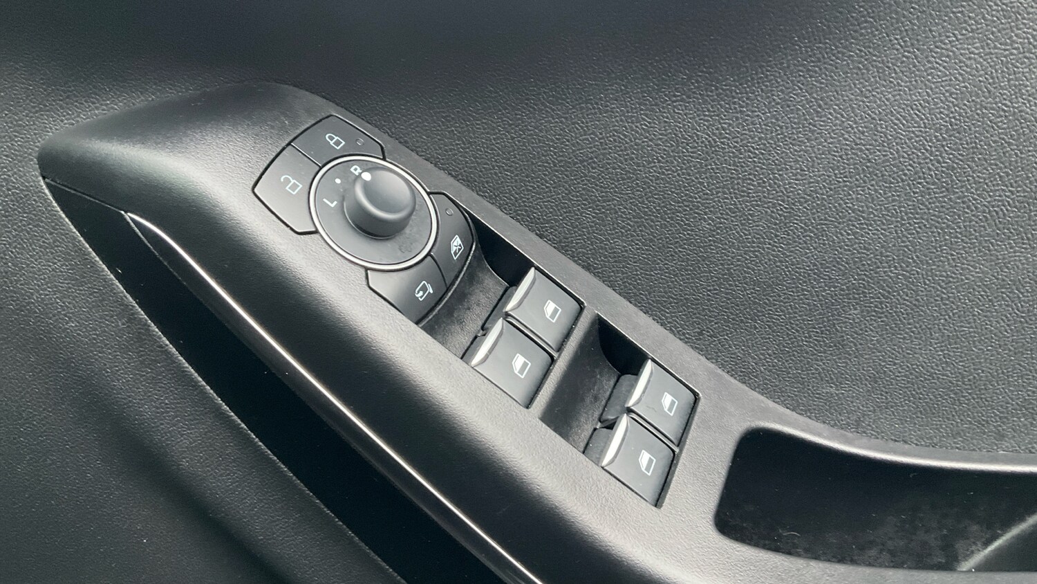 Used Ford Puma 2023 for sale - 78078054: Photo 30