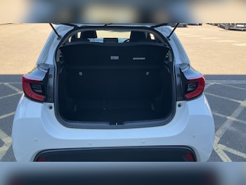 Used Toyota Yaris 2023 for sale - 78378981: Photo