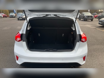 Used Ford Focus 2021 for sale - 76807031: Photo