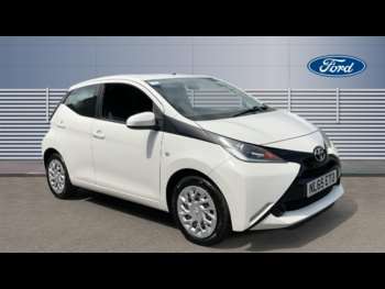 2015 (65) - 1.0 VVT-i X-Play 5dr Petrol Hatchback