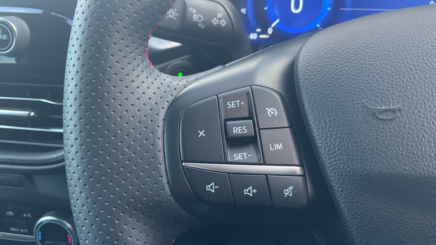 Used Ford Kuga 2022 for sale - 76791705: Photo 41