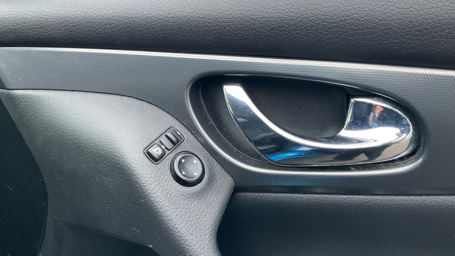 Used Nissan Qashqai 2017 for sale - 77335773: Photo 28