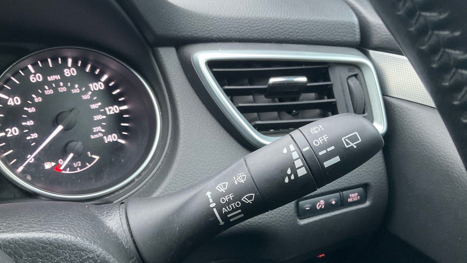 Used Nissan Qashqai 2017 for sale - 77335773: Photo 36