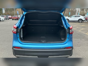 Used Nissan Qashqai 2017 for sale - 77335773: Photo