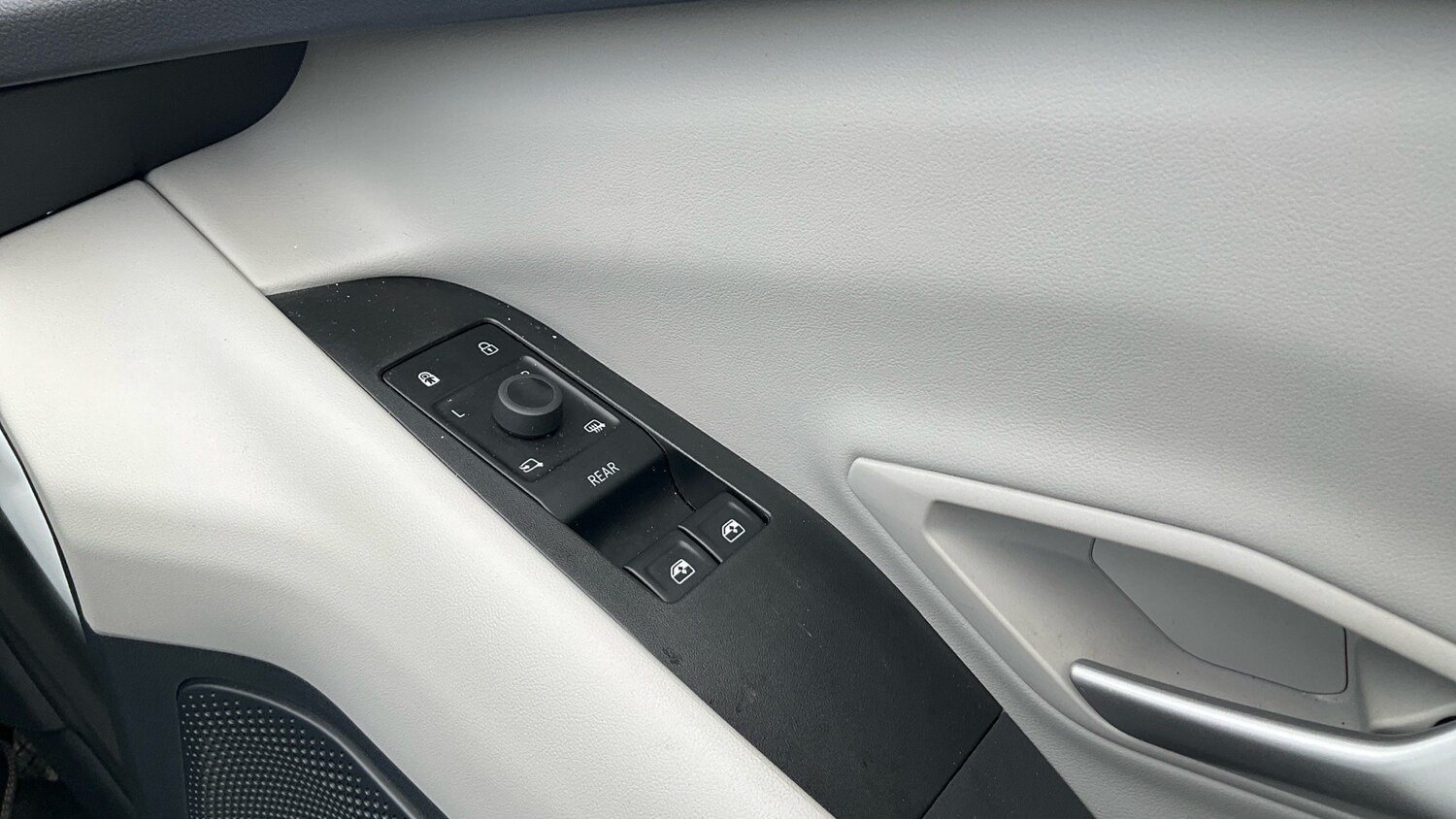 Used Ford Explorer 2025 for sale - 77893212: Photo 27