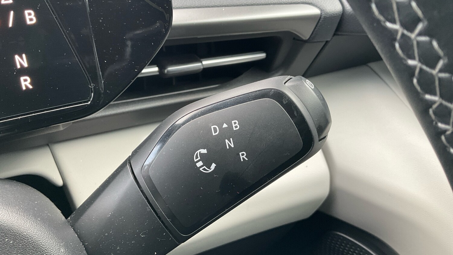 Used Ford Explorer 2025 for sale - 77893212: Photo 33