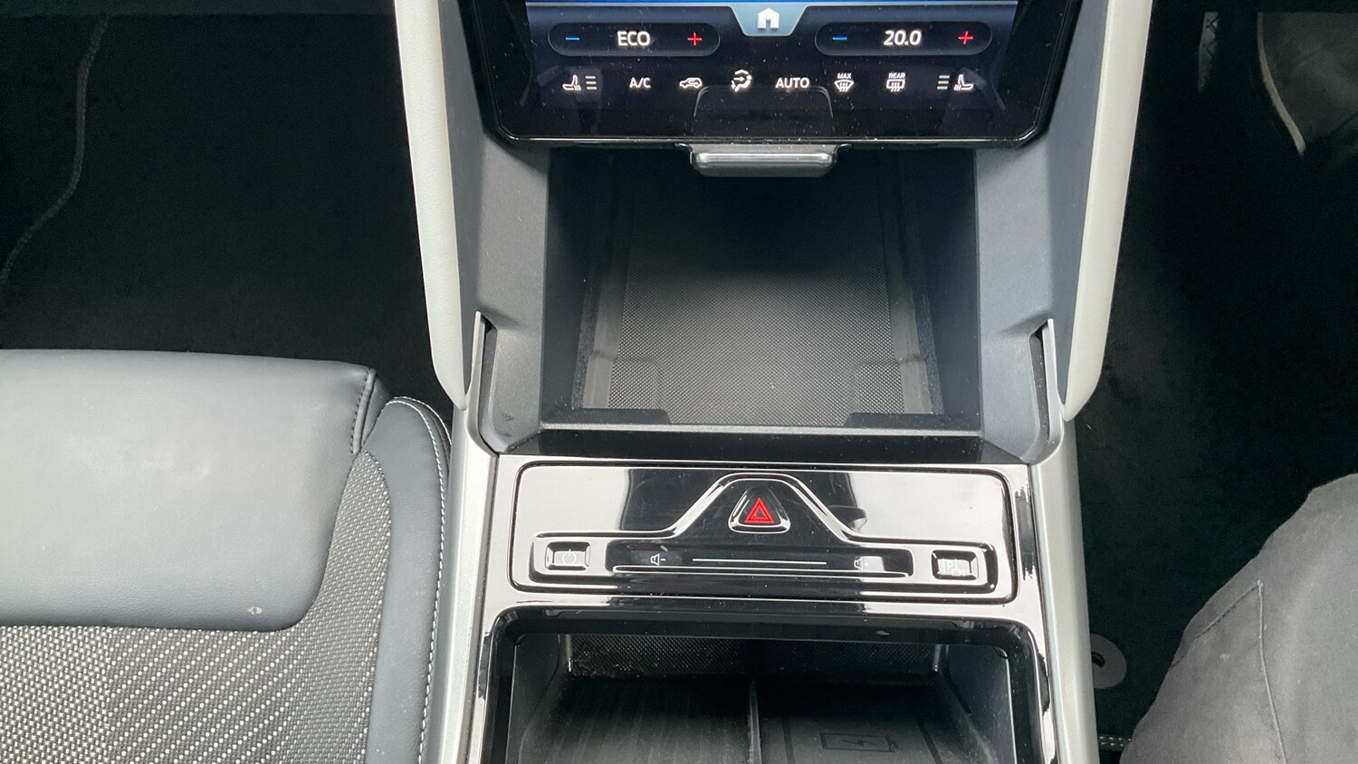 Used Ford Explorer 2025 for sale - 77893212: Photo 36