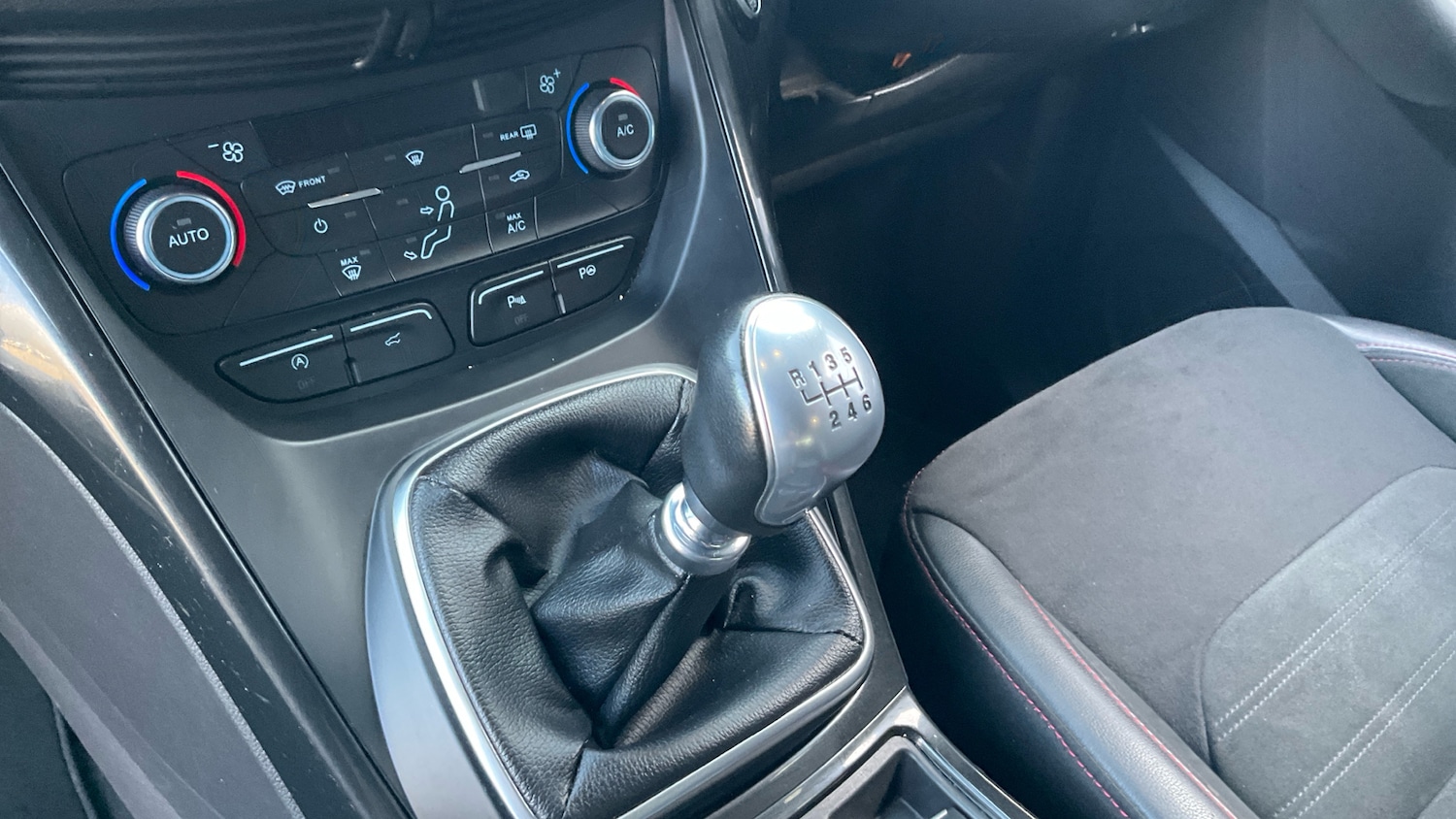 Used Ford Kuga 2019 for sale - 77675300: Photo 13