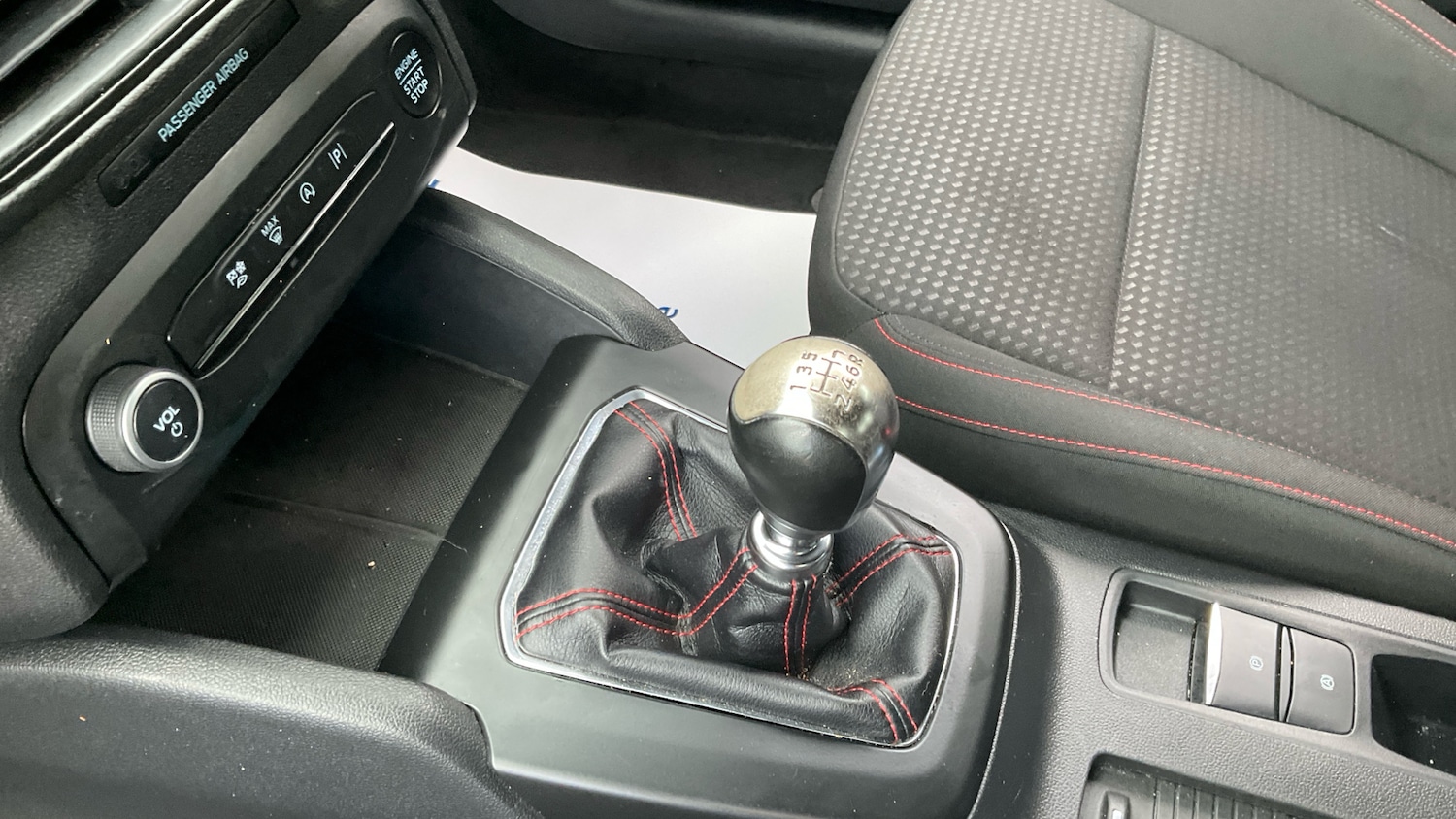 Used Ford Focus 2023 for sale - 76352401: Photo 13