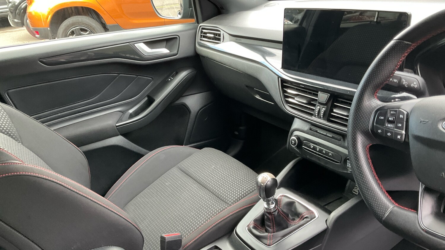 Used Ford Focus 2023 for sale - 76352401: Photo 14