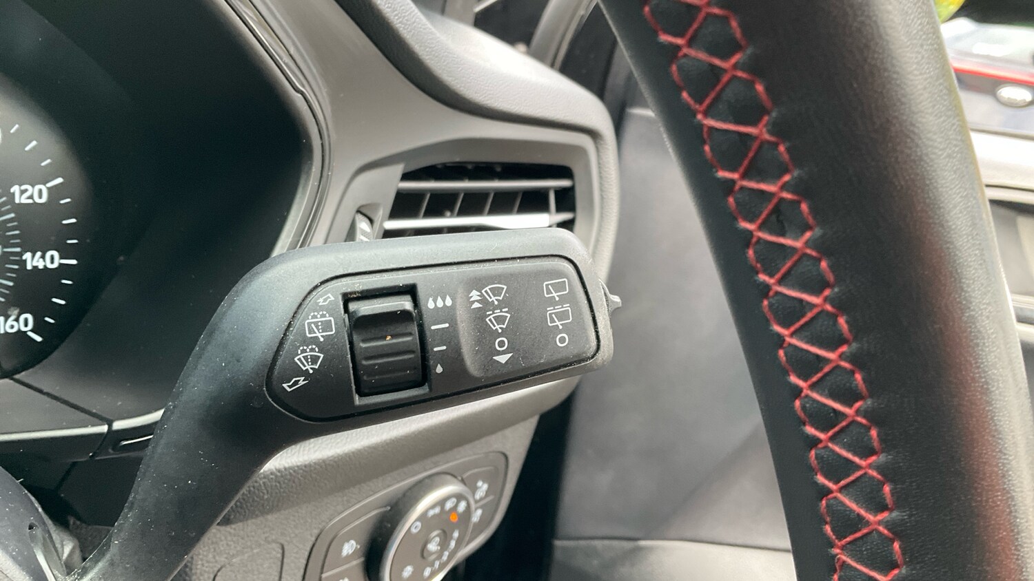 Used Ford Focus 2023 for sale - 76352401: Photo 33
