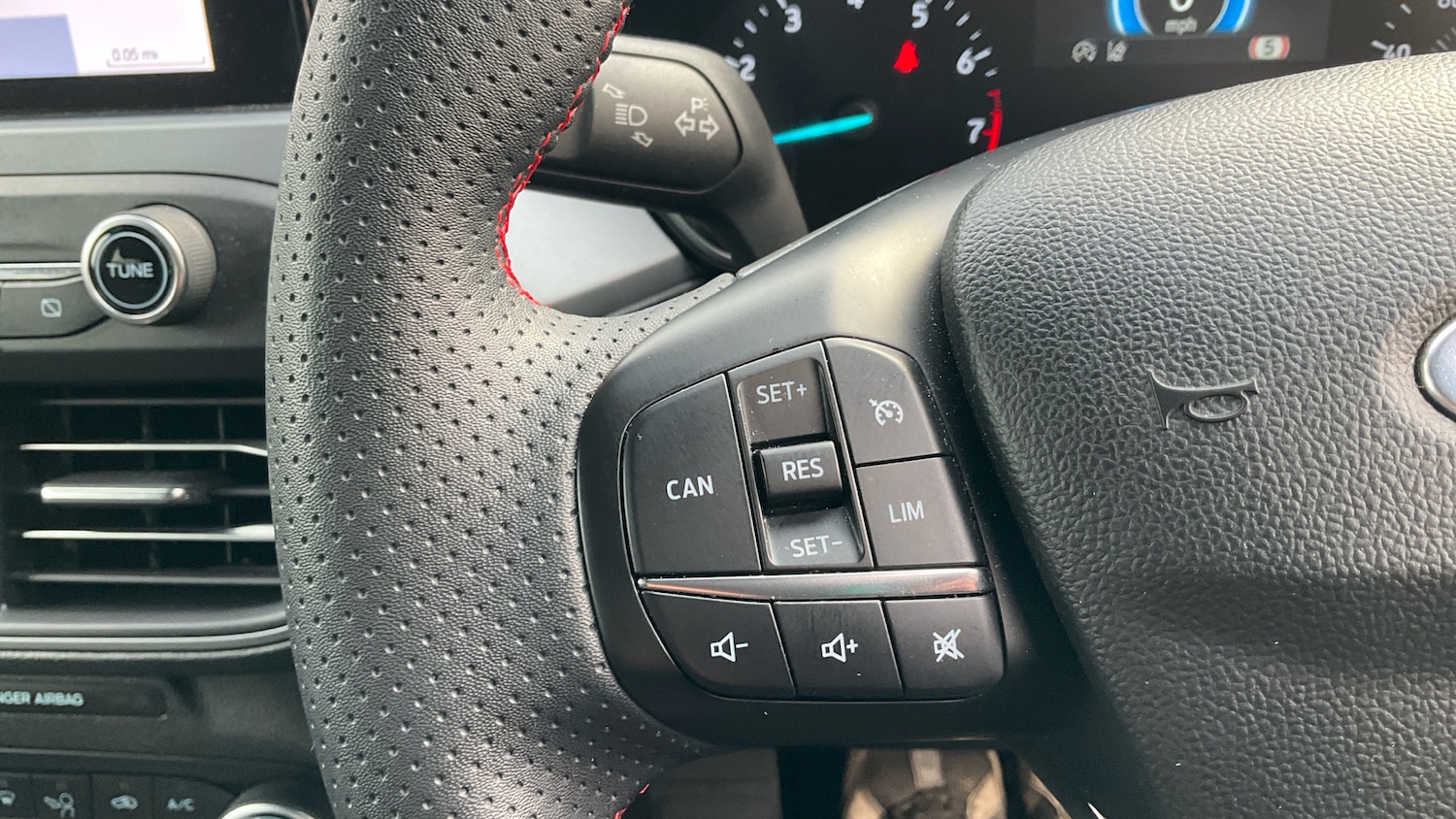 Used Ford Focus 2022 for sale - 76510625: Photo 37