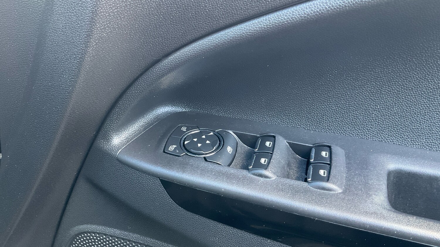 Used Ford Ecosport 2023 for sale - 77844595: Photo 29