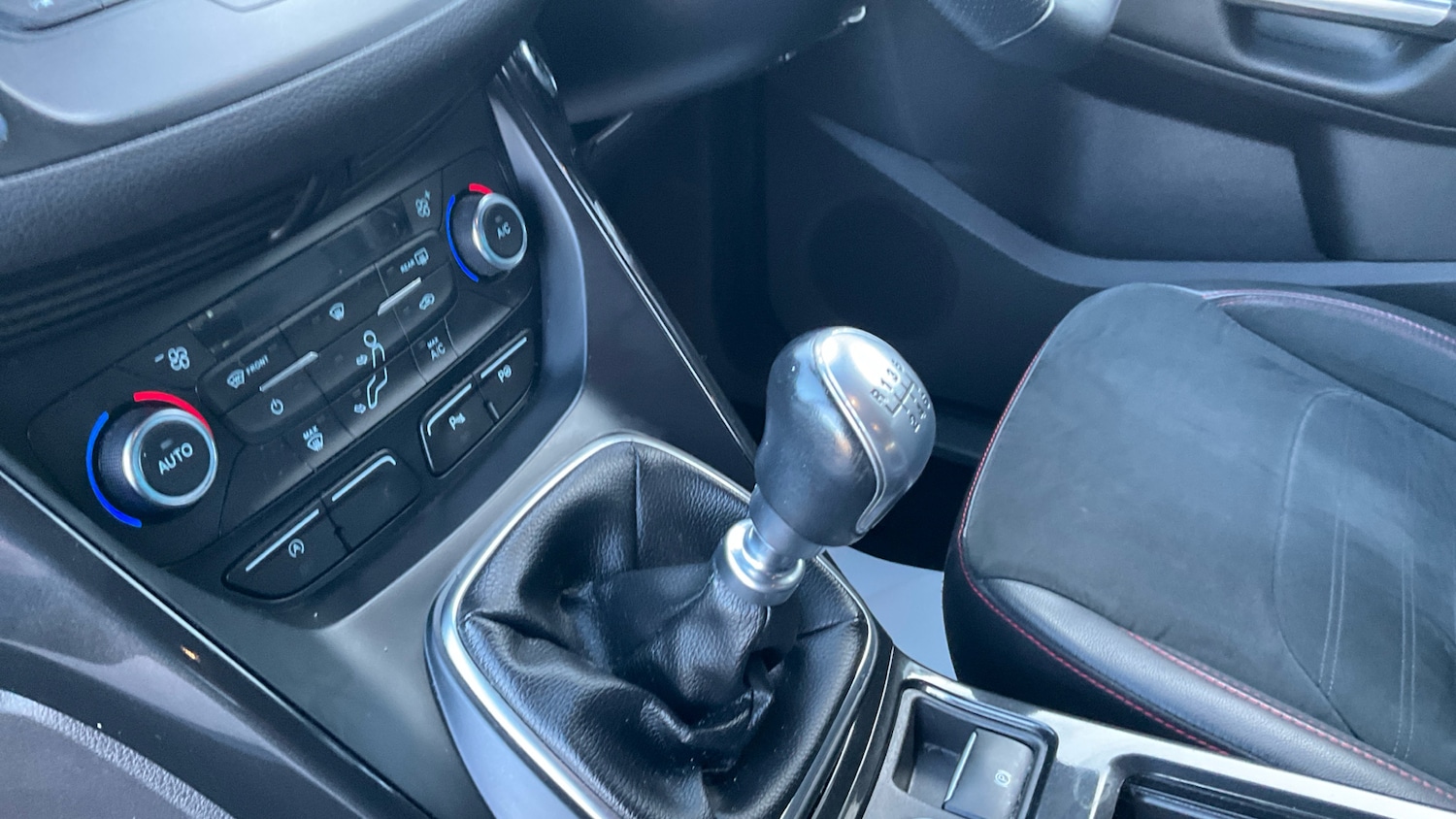 Used Ford Kuga 2019 for sale - 76401931: Photo 13