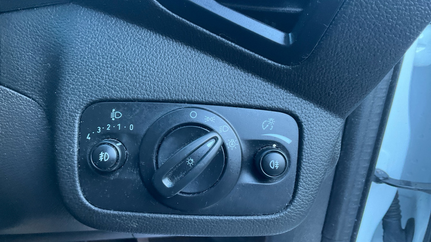 Used Ford Kuga 2019 for sale - 76401931: Photo 32