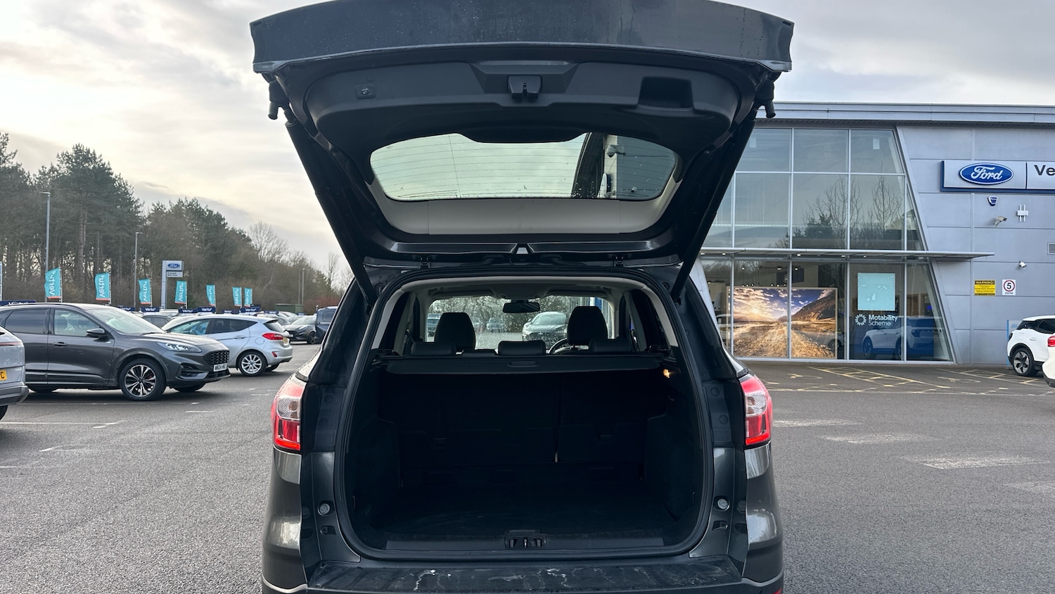 Used Ford Kuga 2017 for sale - 77649821: Photo 4