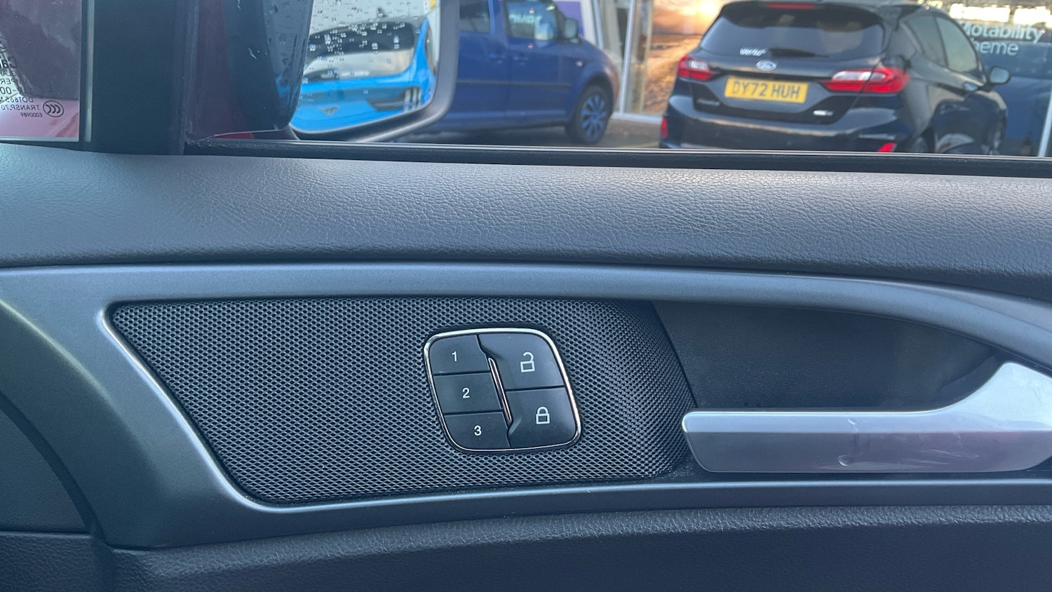 Used Ford Mondeo 2017 for sale - 76933506: Photo 30