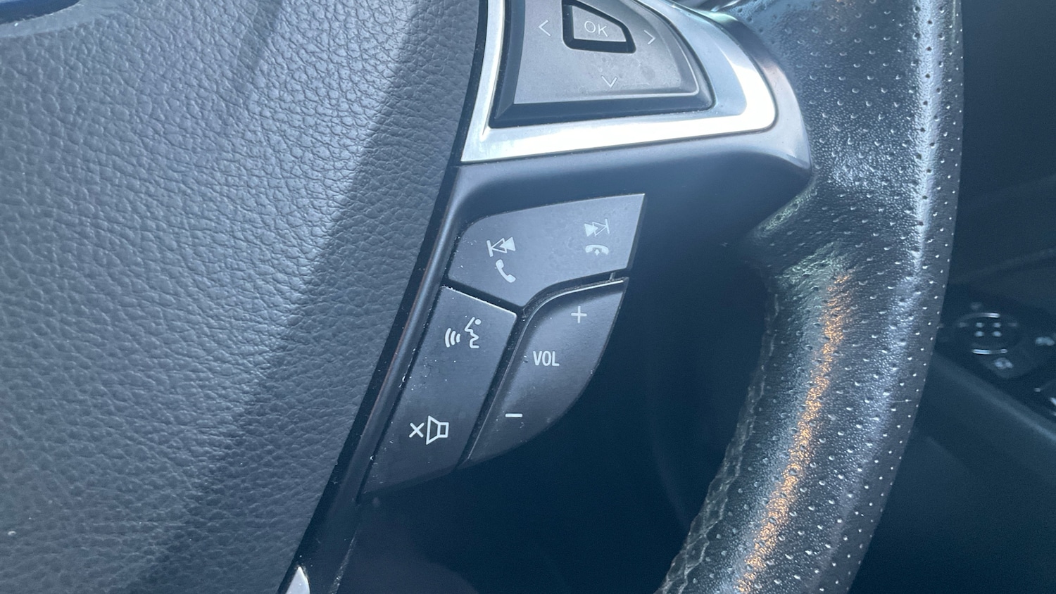 Used Ford Mondeo 2017 for sale - 76933506: Photo 36