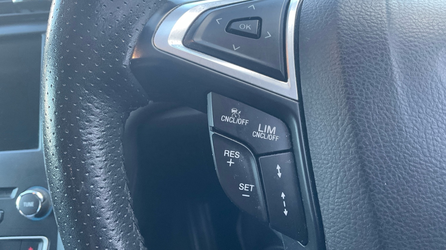 Used Ford Mondeo 2017 for sale - 76933506: Photo 37