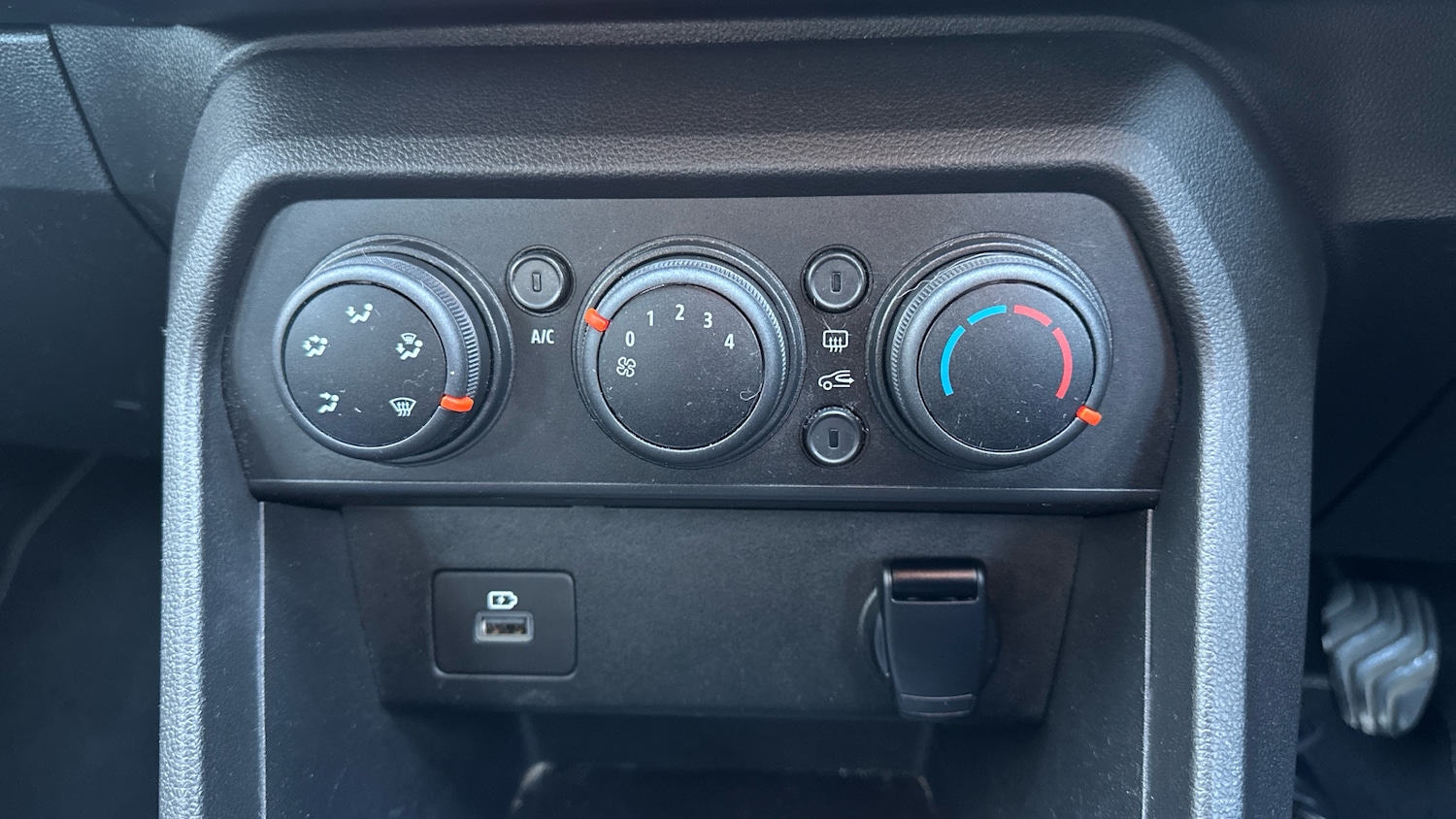 Used Dacia Sandero 2021 for sale - 77019003: Photo 25