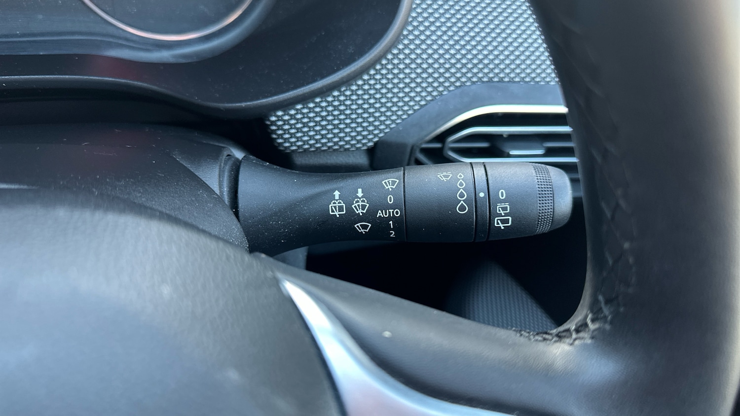 Used Dacia Sandero 2021 for sale - 77019003: Photo 31