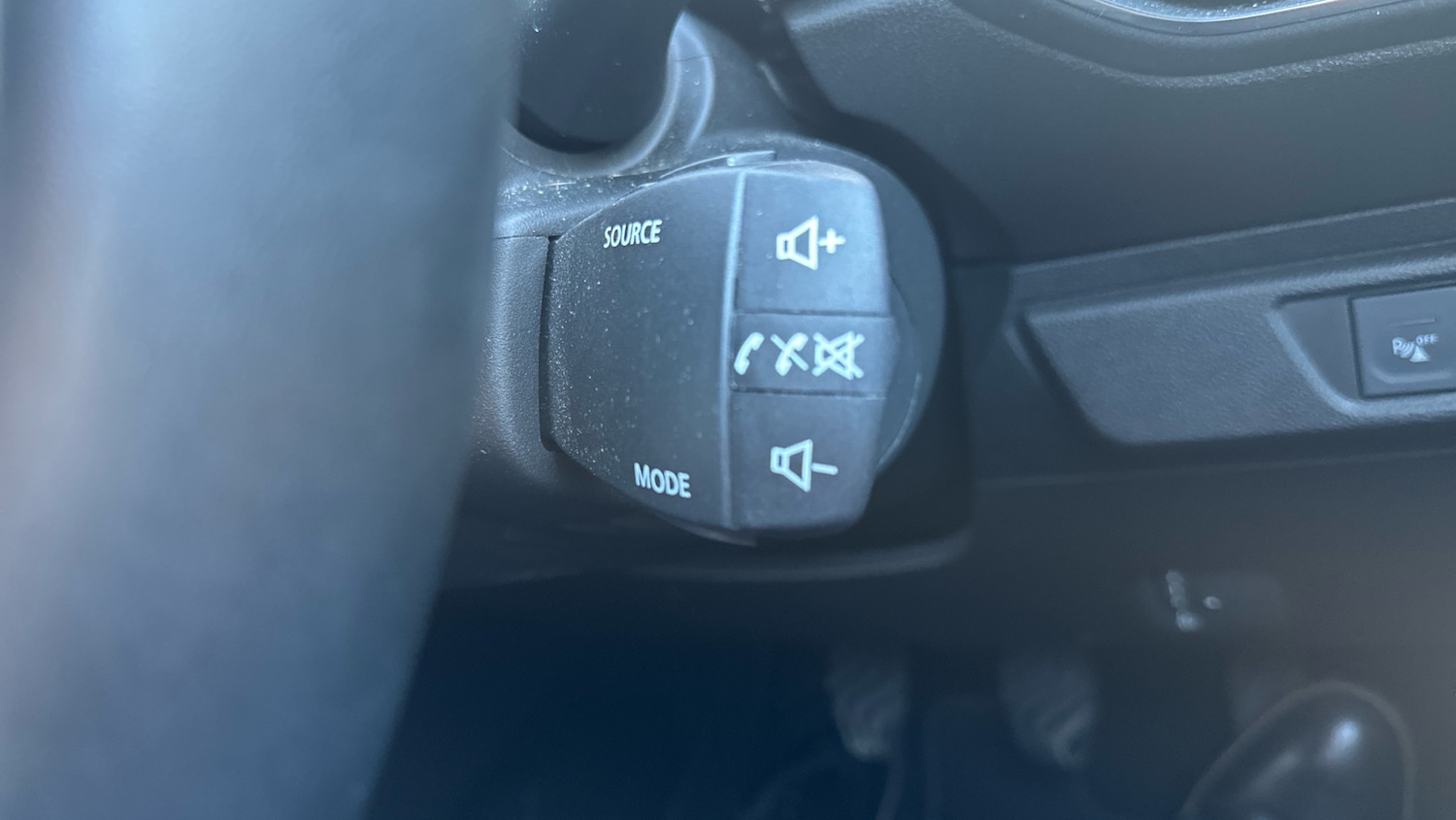 Used Dacia Sandero 2021 for sale - 77019003: Photo 32