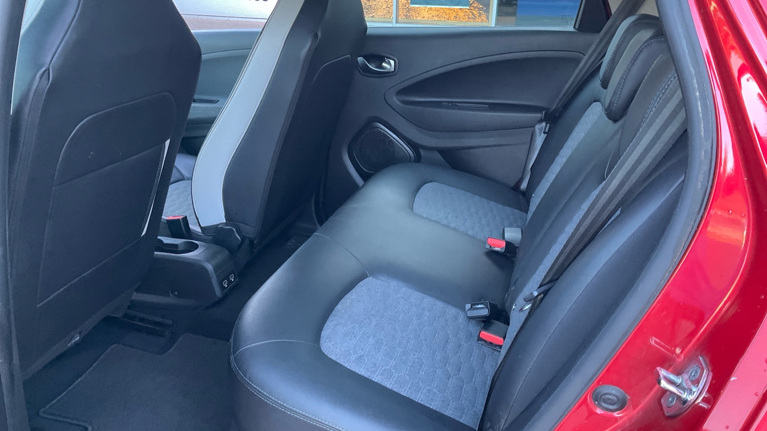 Used Renault Zoe 2022 for sale - 76662474: Photo 16