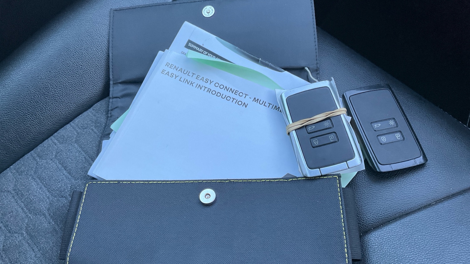 Used Renault Zoe 2022 for sale - 76662474: Photo 19