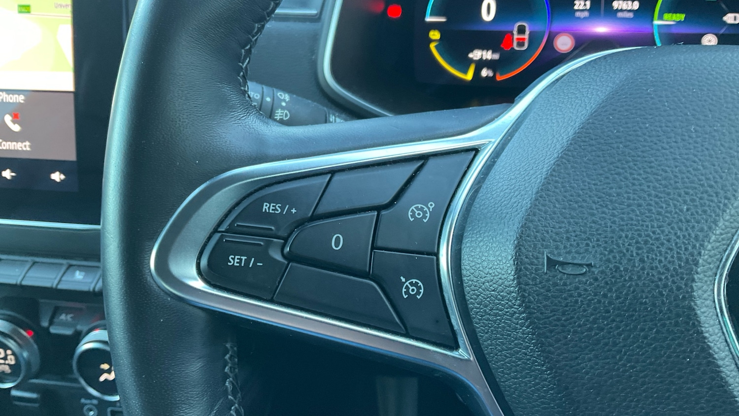 Used Renault Zoe 2022 for sale - 76662474: Photo 31