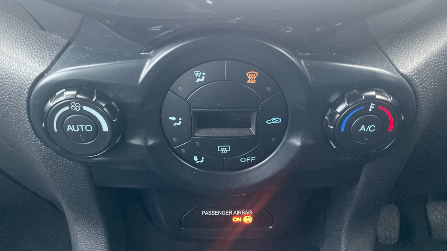 Used Ford Ecosport 2017 for sale - 76848616: Photo 37