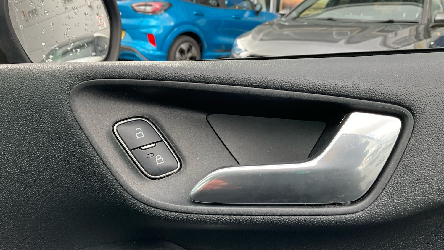 Used Ford Fiesta 2017 for sale - 78018176: Photo 26