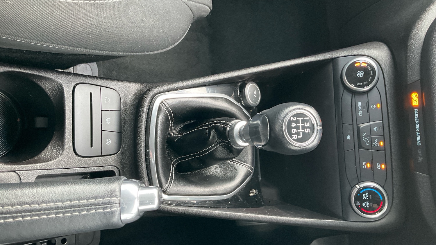 Used Ford Fiesta 2017 for sale - 78018176: Photo 32