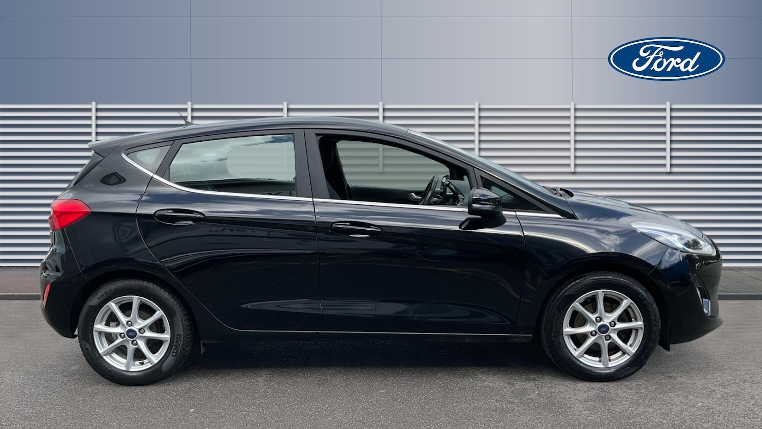 Used Ford Fiesta 2017 for sale - 78018176: Photo 5