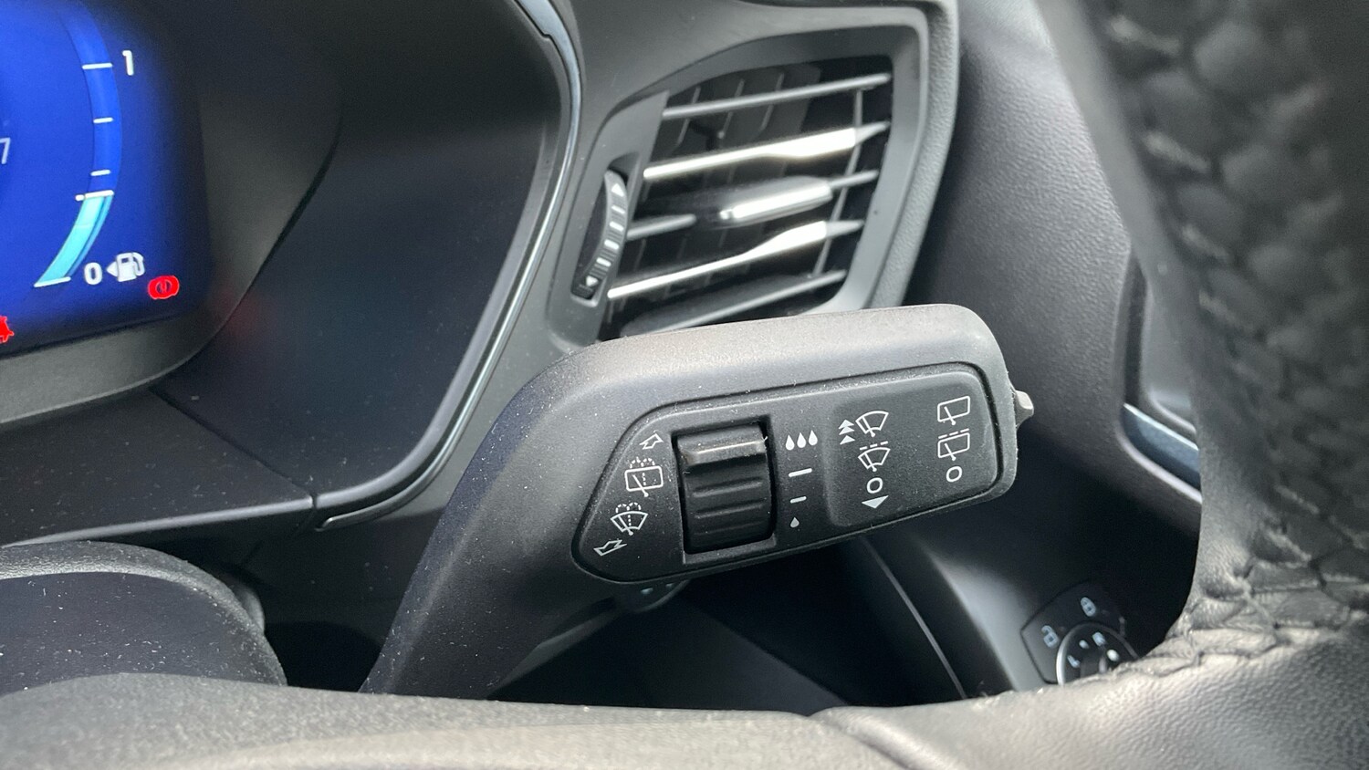 Used Ford Focus 2023 for sale - 77445591: Photo 25