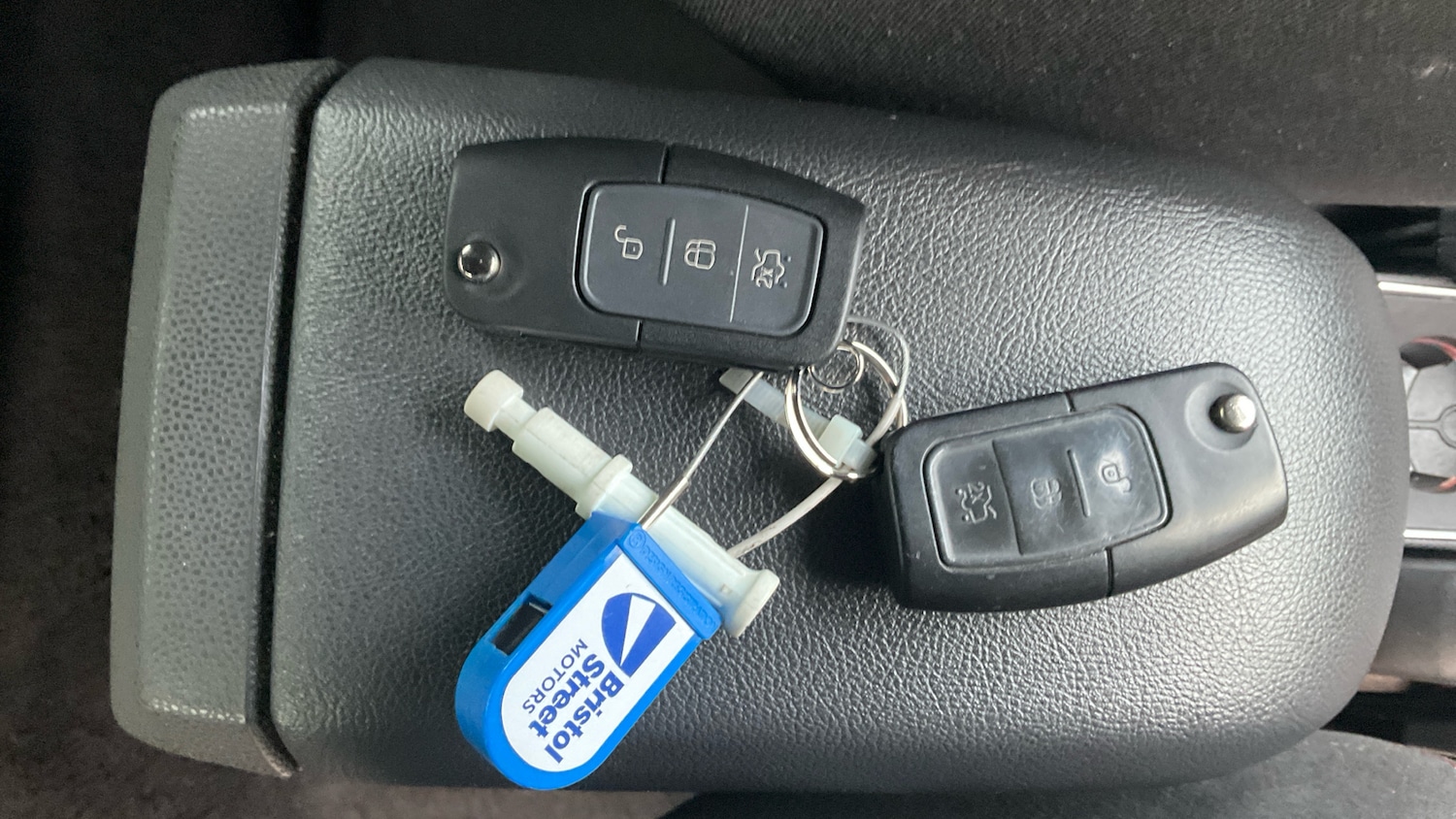 Used Ford Fiesta 2017 for sale - 77162131: Photo 20