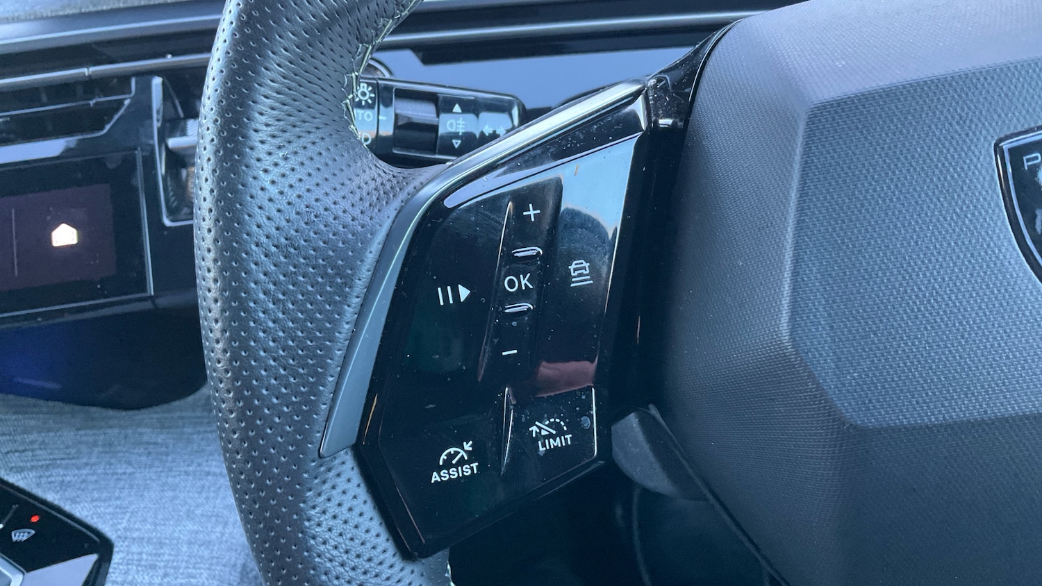 Used Peugeot 3008 2024 for sale - 77562452: Photo 34