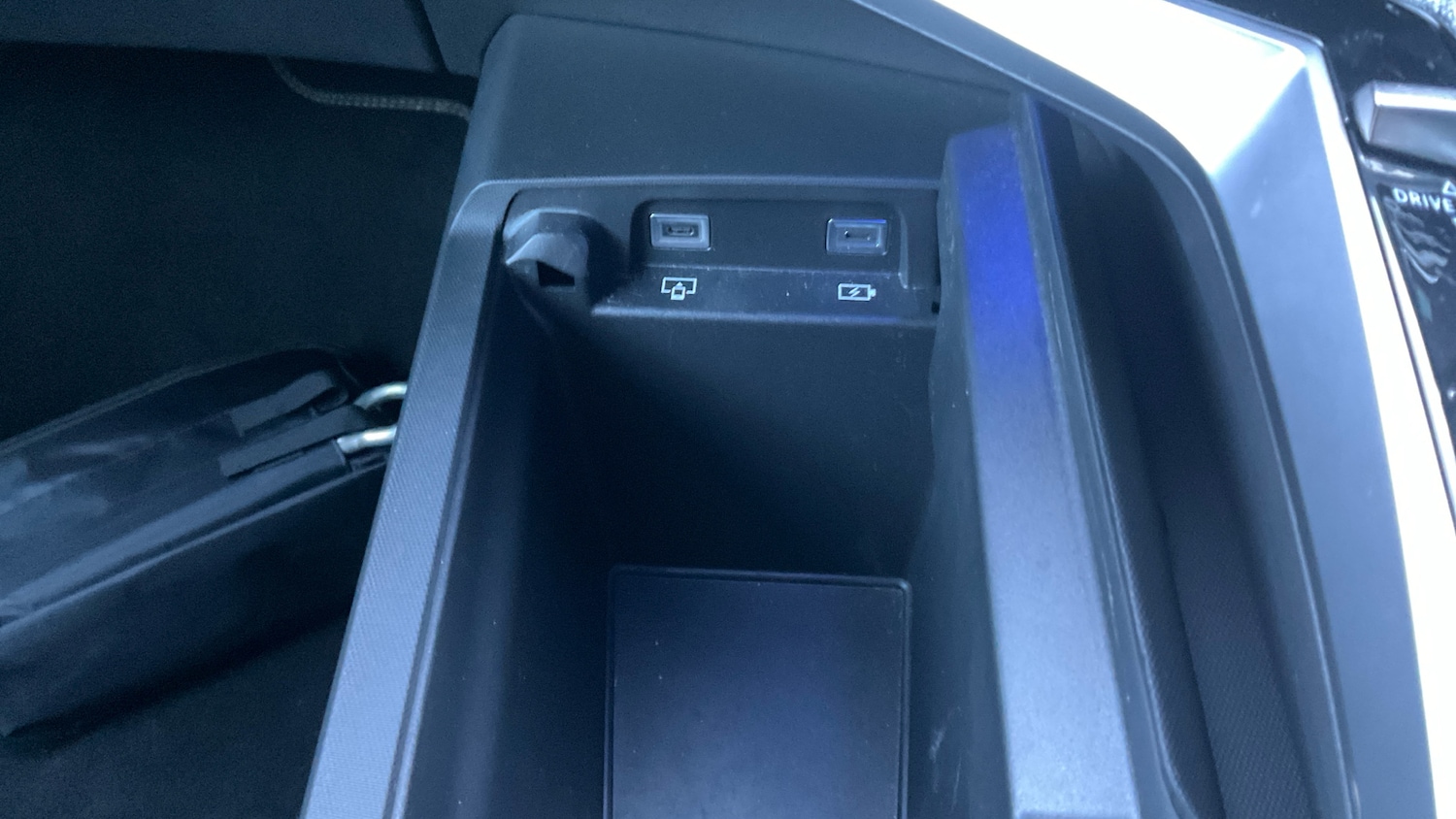 Used Peugeot 3008 2024 for sale - 77562452: Photo 39