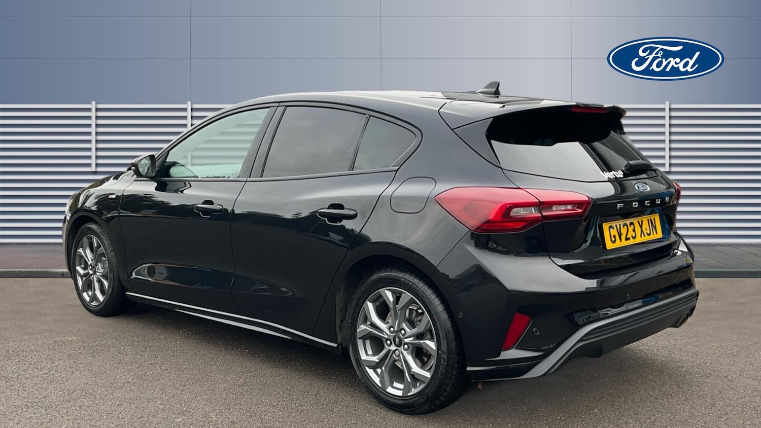 Used Ford Focus 2023 for sale - 76718806: Photo 2