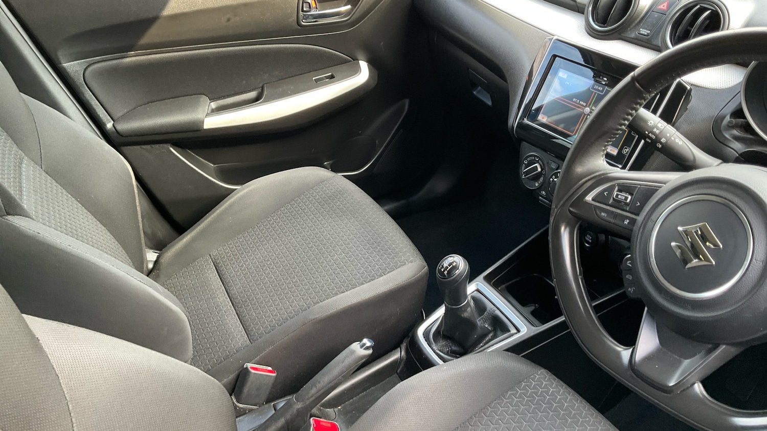 Used Suzuki Swift 2018 for sale - 77766204: Photo 14