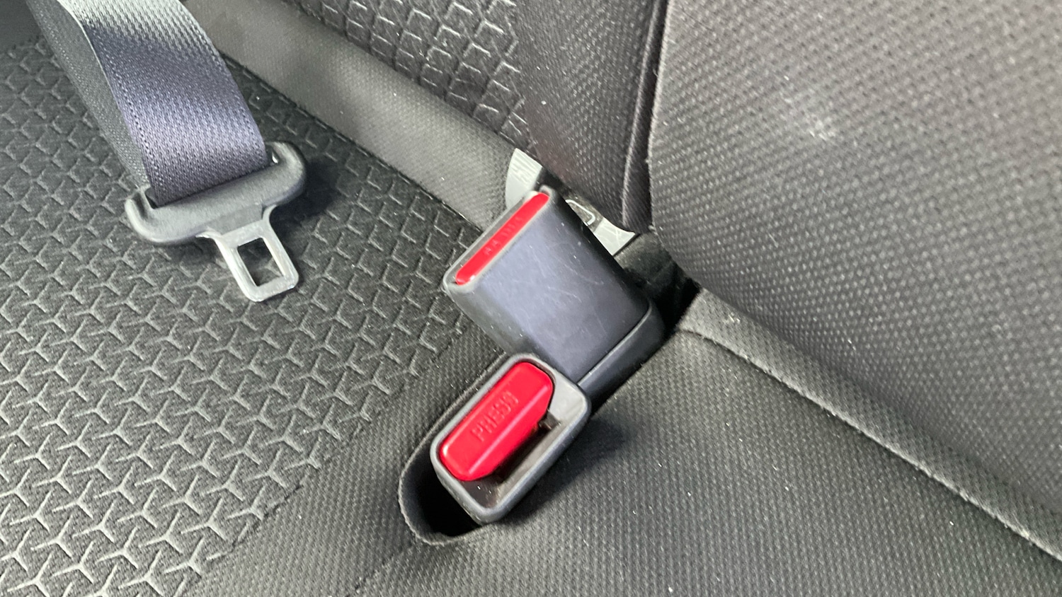 Used Suzuki Swift 2018 for sale - 77766204: Photo 17