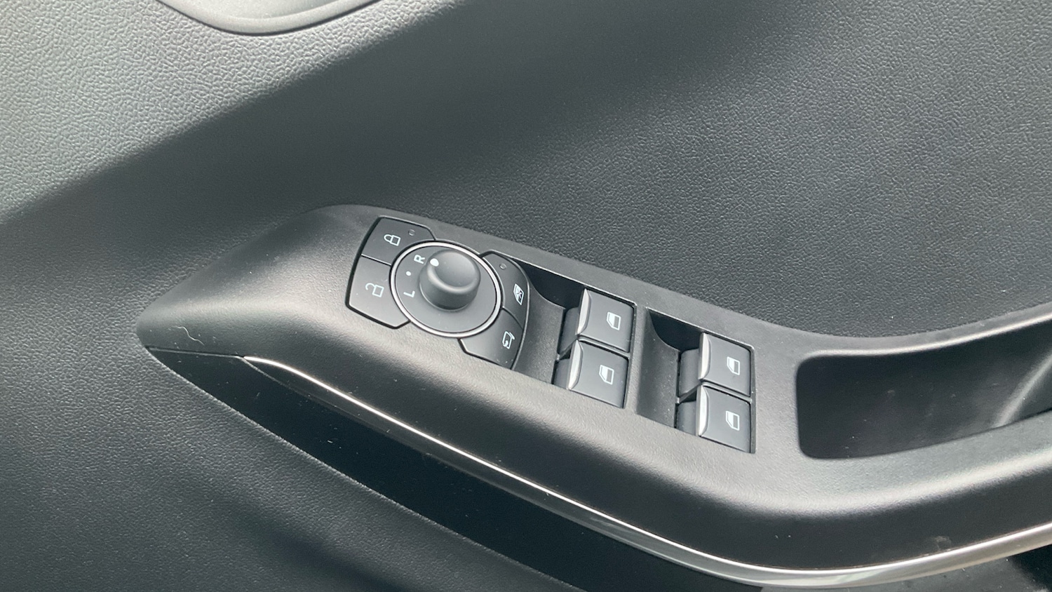 Used Ford Puma 2023 for sale - 77258060: Photo 30