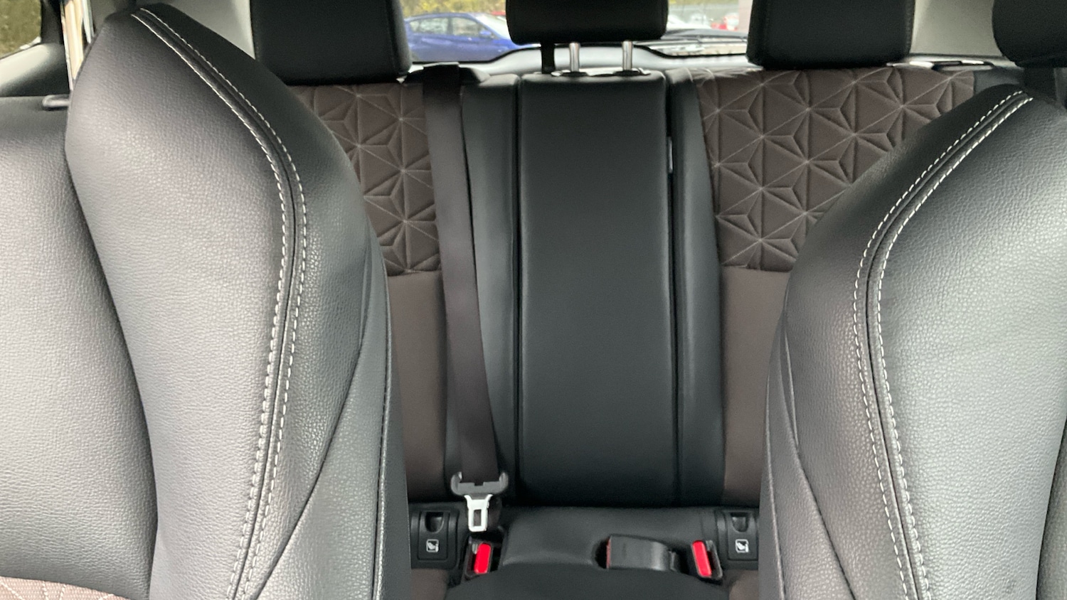 Used Toyota Yaris Cross 2023 for sale - 76517512: Photo 15