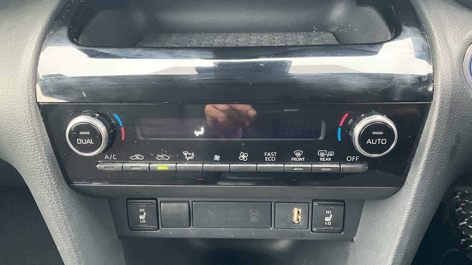 Used Toyota Yaris Cross 2023 for sale - 76517512: Photo 22