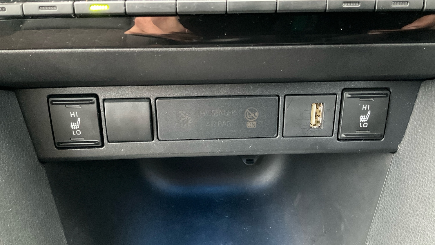 Used Toyota Yaris Cross 2023 for sale - 76517512: Photo 38